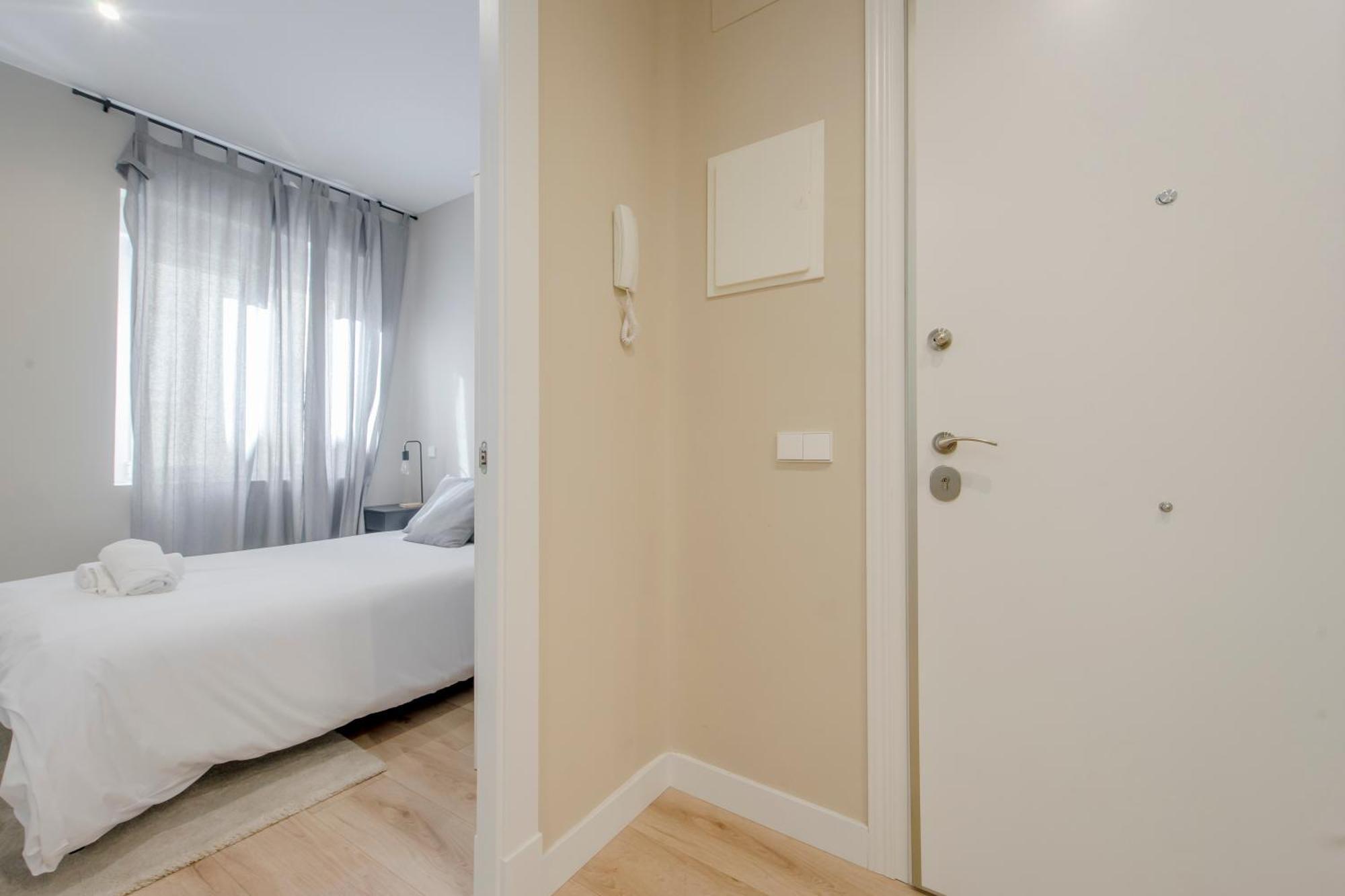 Downtown Apt Para 7Pax La Latina,Centro De マドリード エクステリア 写真